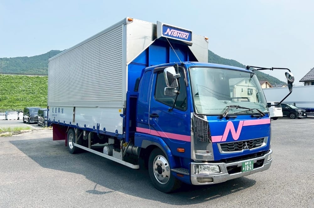 中型車